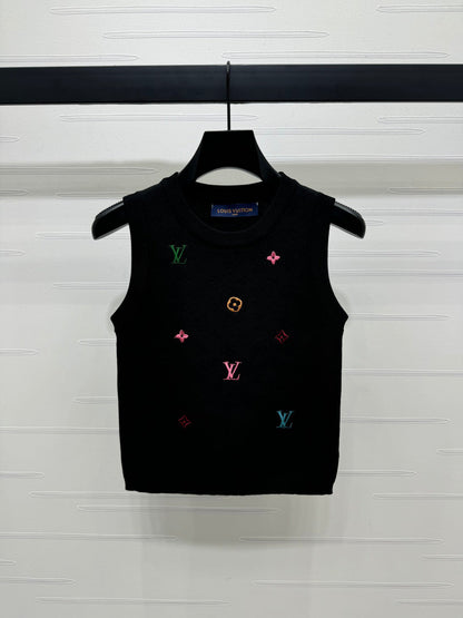 25 Spring and Summer Embroidered Letters Round Neck Knitted Vest
