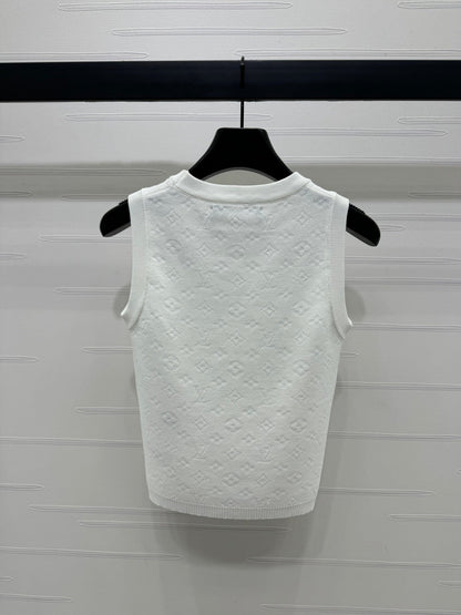 25 Spring and Summer Embroidered Letters Round Neck Knitted Vest