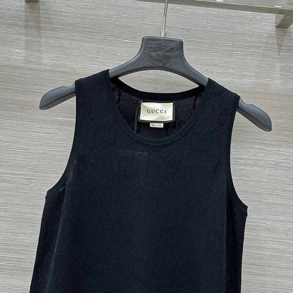 25 Embroidered Jacquard Mesh Vest Top