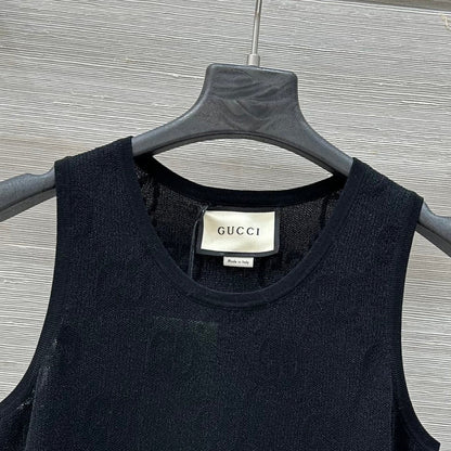 25 Embroidered Jacquard Mesh Vest Top