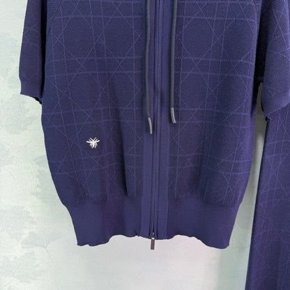 25 new bee embroidery suit