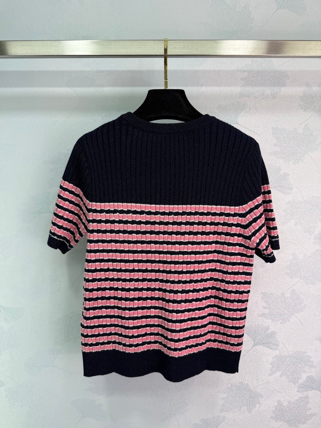 2025 New Round Neck Striped Knit Top