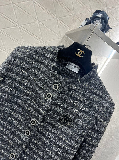 25ss Brooch dress jacket