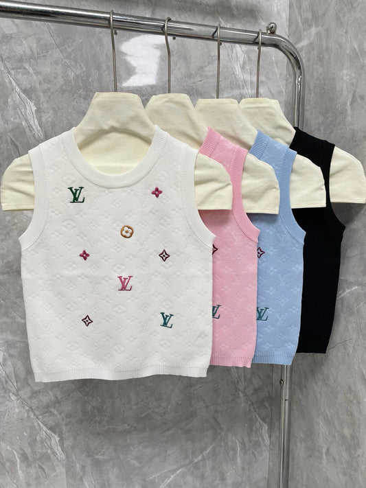 2025 New Letter Logo Embroidery Concave and Relief Textured Vest