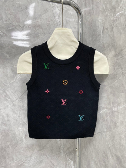 2025 New Letter Logo Embroidery Concave and Relief Textured Vest