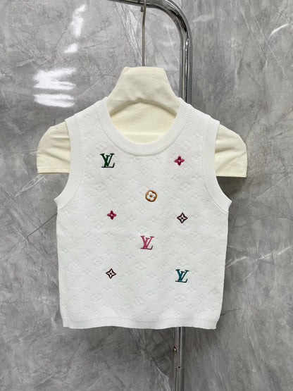 2025 New Letter Logo Embroidery Concave and Relief Textured Vest