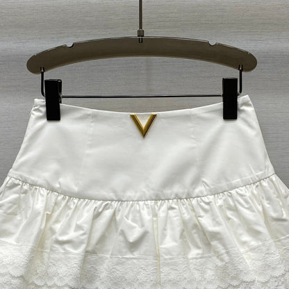25ss Temperament high waist metal buckle embellishment layered design short skirt