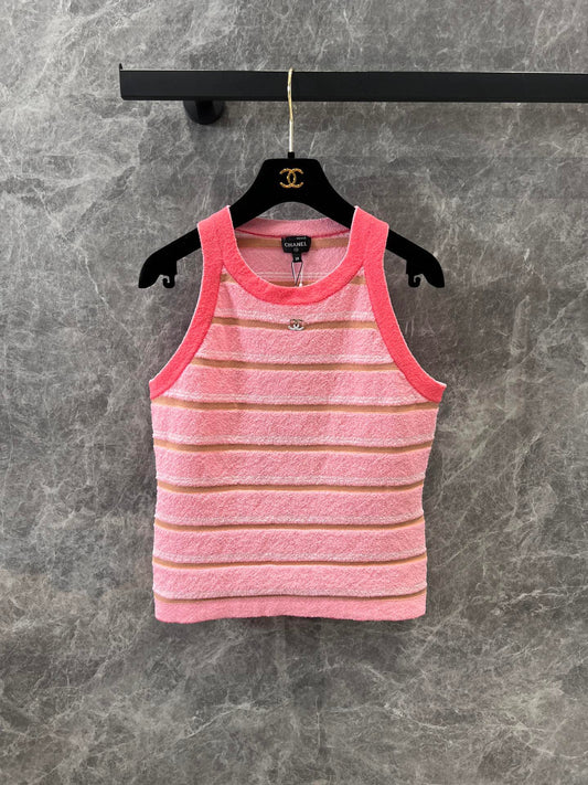 25 new Classic Striped Knit Vest