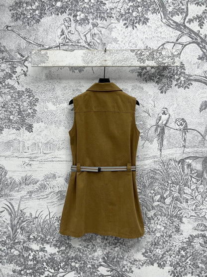 25 new Lapel sleeveless dress