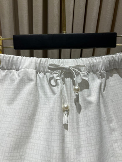 25 Spring and summer pearl hollow bow camisole vest+shorts