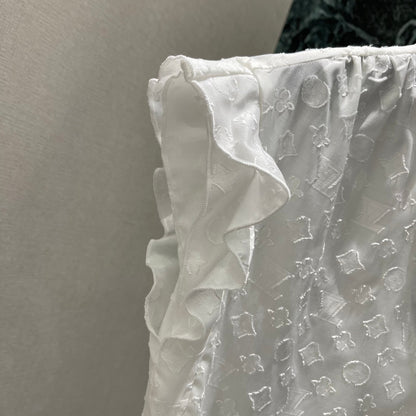 25 White jacquard logo shirt with gold buttons