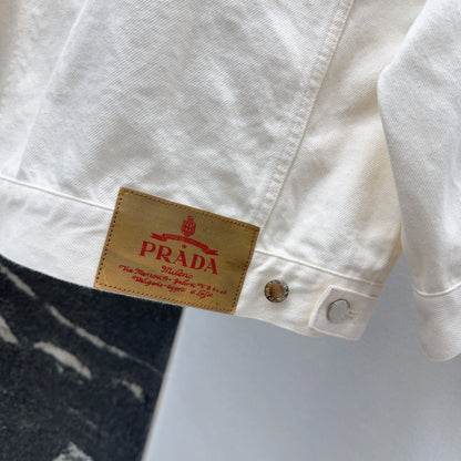 p 25 Spring and Summer Three-quarter Sleeve Super Short White Denim Jacket Set