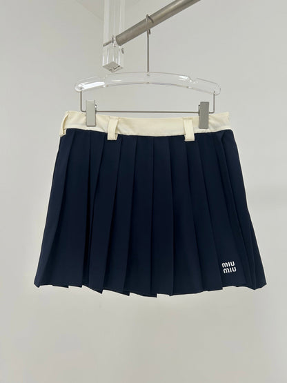 25 new white edge wool pleated skirt