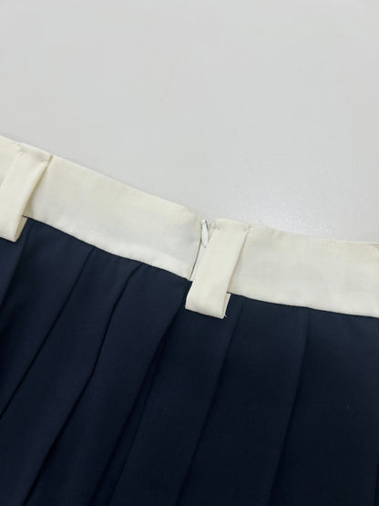 25 new white edge wool pleated skirt
