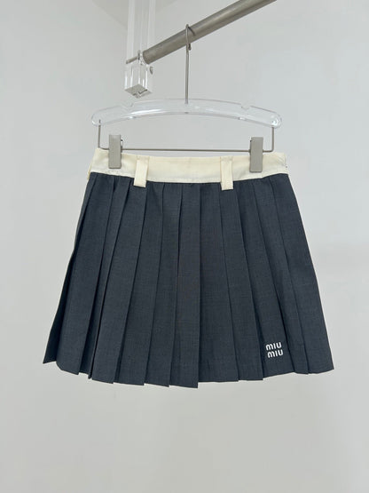 25 new white edge wool pleated skirt