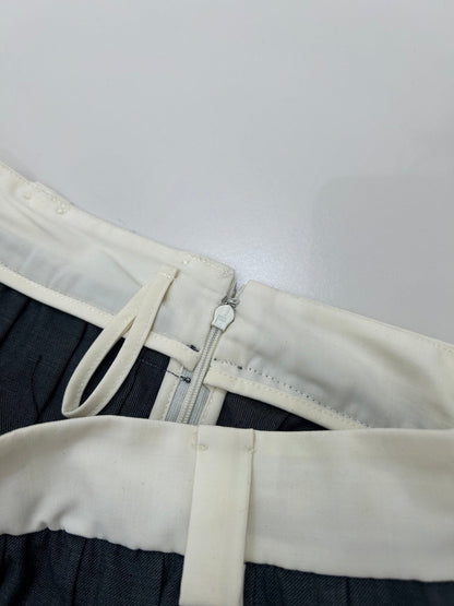 25 new white edge wool pleated skirt
