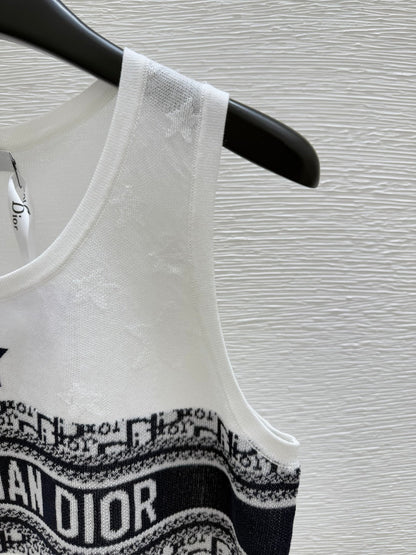 25 New jacquard knitted vest