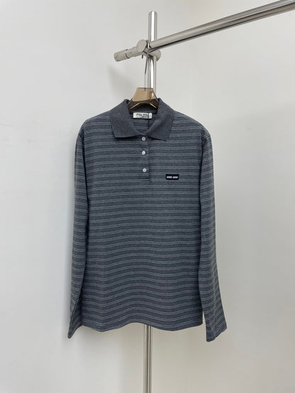 High-grade gray striped lapel long sleeve + shorts