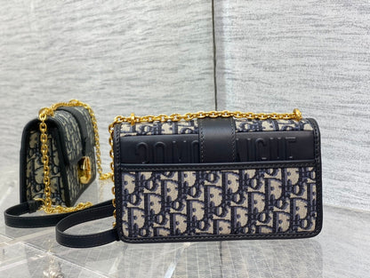 D Montaigne embroidered bag