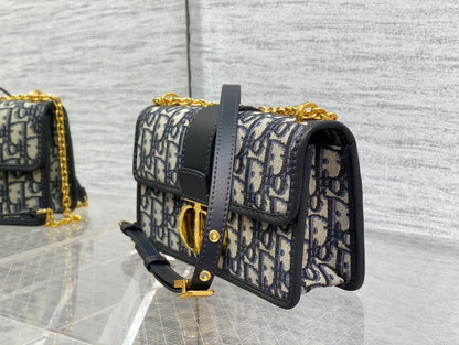 D Montaigne embroidered bag