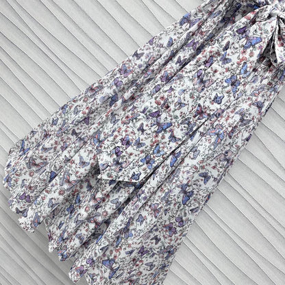 D 25 Vine and butterfly pattern dress