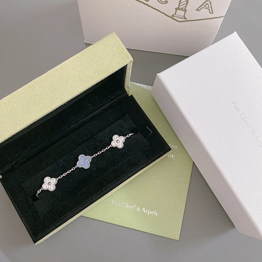 25 new Clover Bracelet