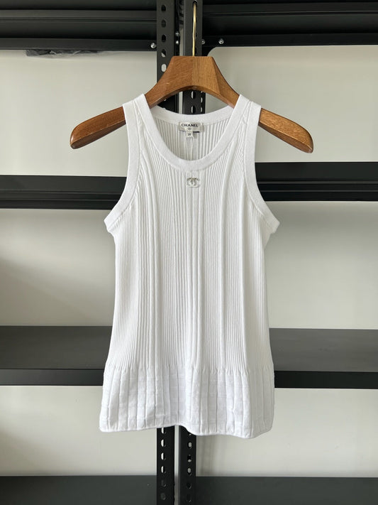 25 jacquard knit vest
