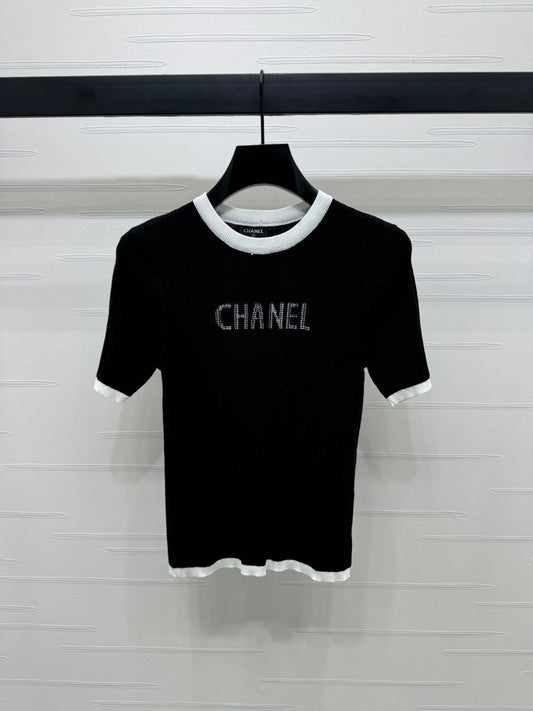 25 Spring and Summer latest series! Round neck contrast knitted short sleeves