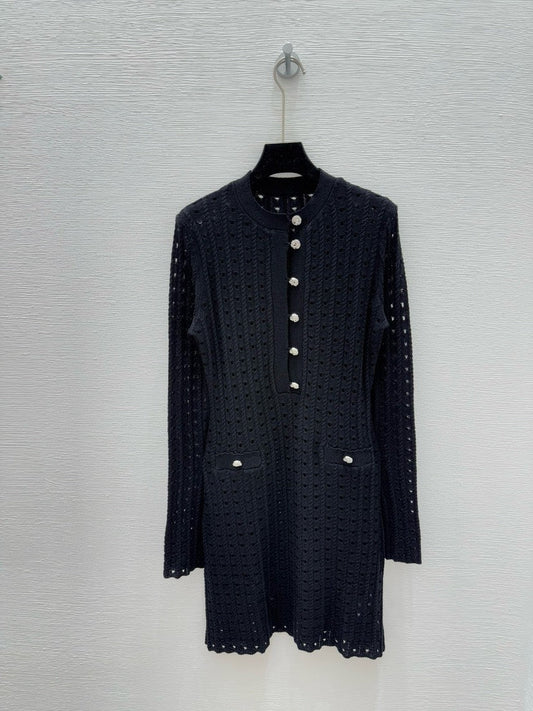 25 Early Spring New Round Neck Hollow Two-piece Knitted Dress