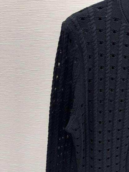 25 Early Spring New Round Neck Hollow Two-piece Knitted Dress