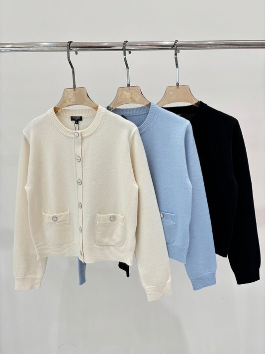 25 Early spring new round neck single row bird color button simple casual knitted cardigan