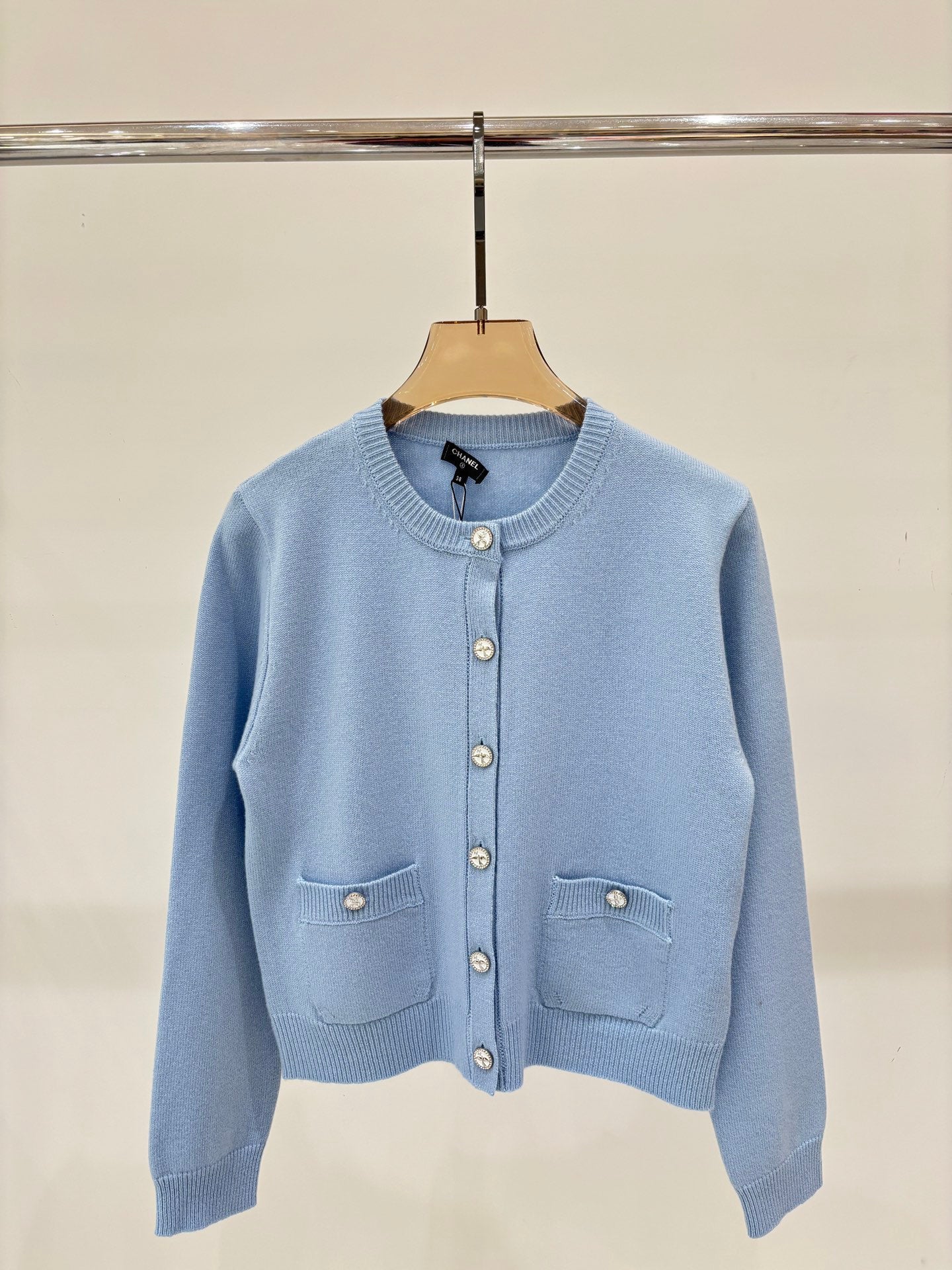 25 Early spring new round neck single row bird color button simple casual knitted cardigan