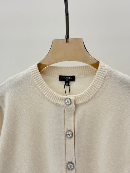 25 Early spring new round neck single row bird color button simple casual knitted cardigan