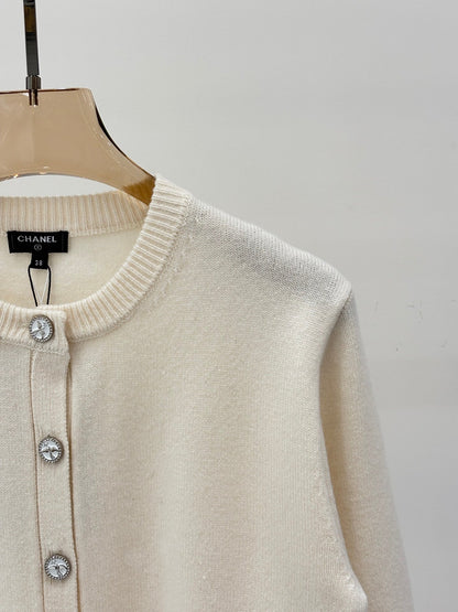 25 Early spring new round neck single row bird color button simple casual knitted cardigan