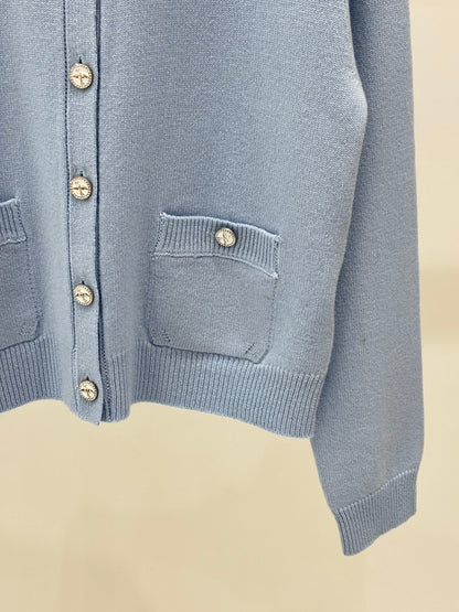 25 Early spring new round neck single row bird color button simple casual knitted cardigan