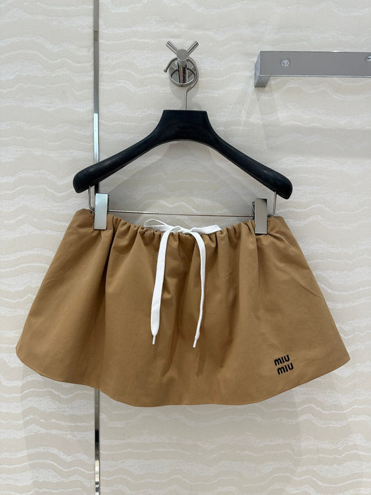 25 Girly style outfit Short skirt