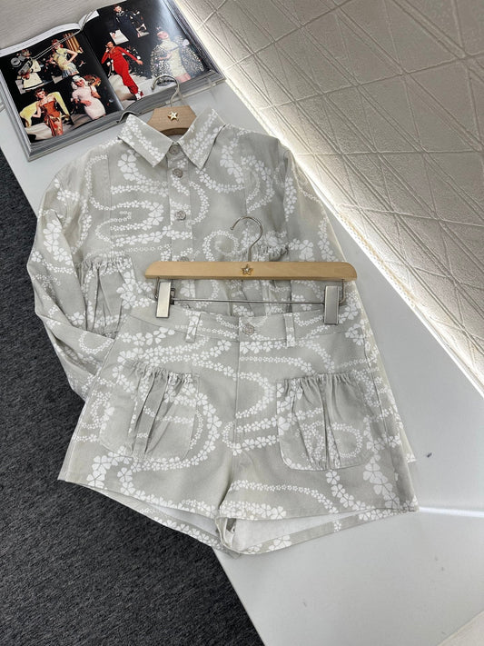 25 Printed Denim Jacket Shorts Set