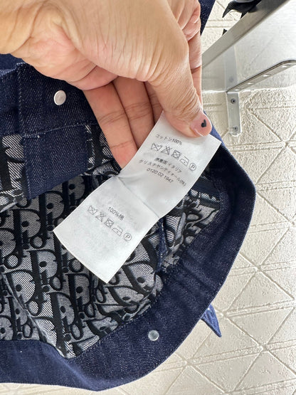 25 Denim short-sleeved shirt and shorts suit