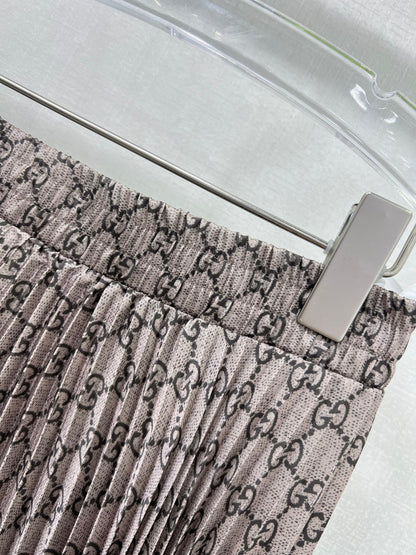 25 Early Spring New Arrival Classic Double Glogo Printed Pleated Long Pleated Skirt