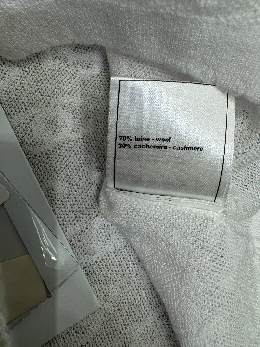 25 Logo jacquard knitted vest