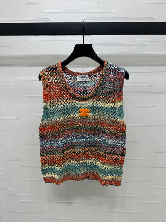 25 Gradient striped hollow knitted sleeveless vest