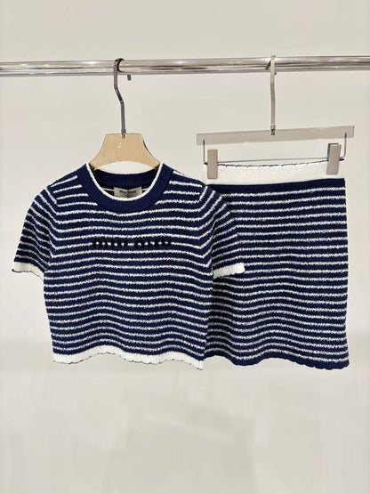 25 Round neck letter logo jacquard stripe contrasting casual knitting set