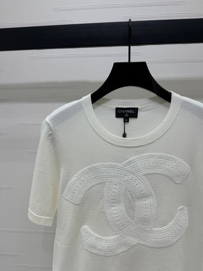 25  Double logo knitted short sleeved shirt