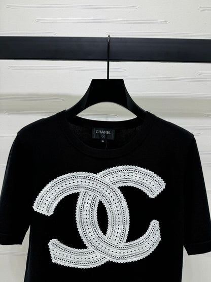 25  Double logo knitted short sleeved shirt