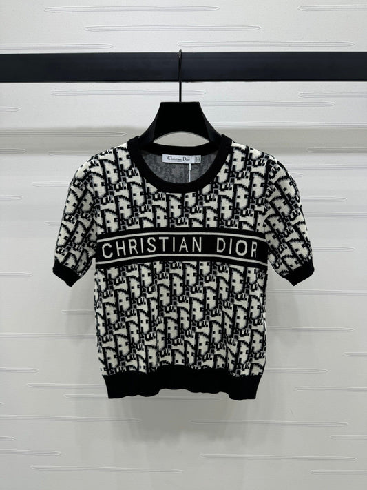 25  Jacquard Knitted Short Sleeve