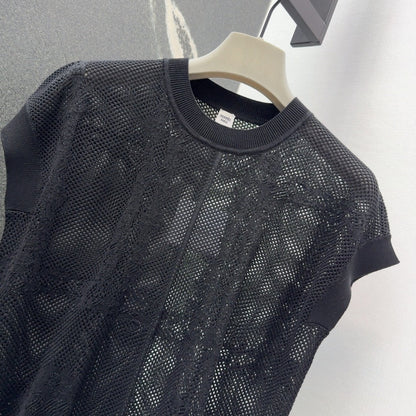 25  Jacquard hollow knitted top