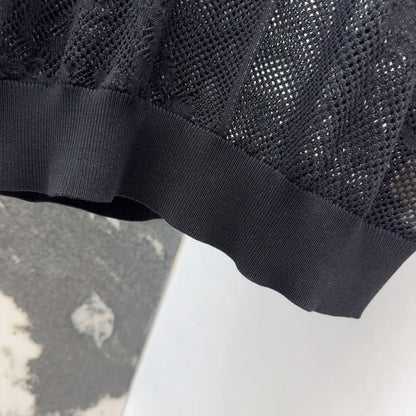 25  Jacquard hollow knitted top