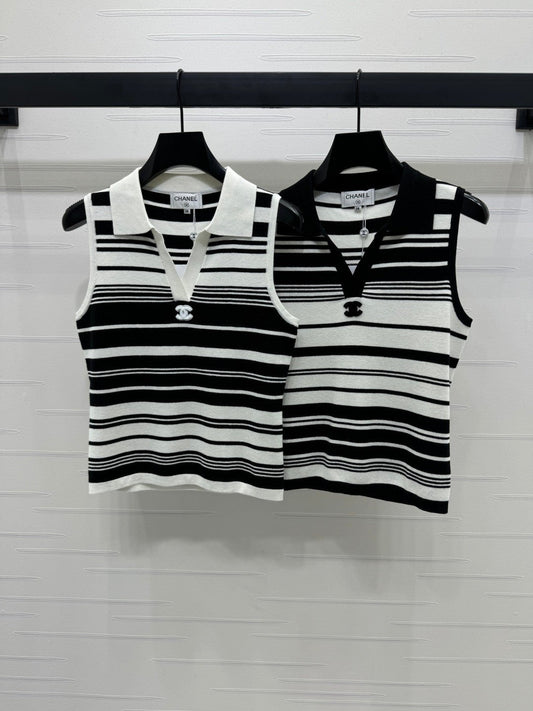 25 Collar striped knitted vest