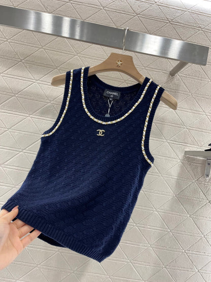 2025 New Leather Chain Knitted Vest