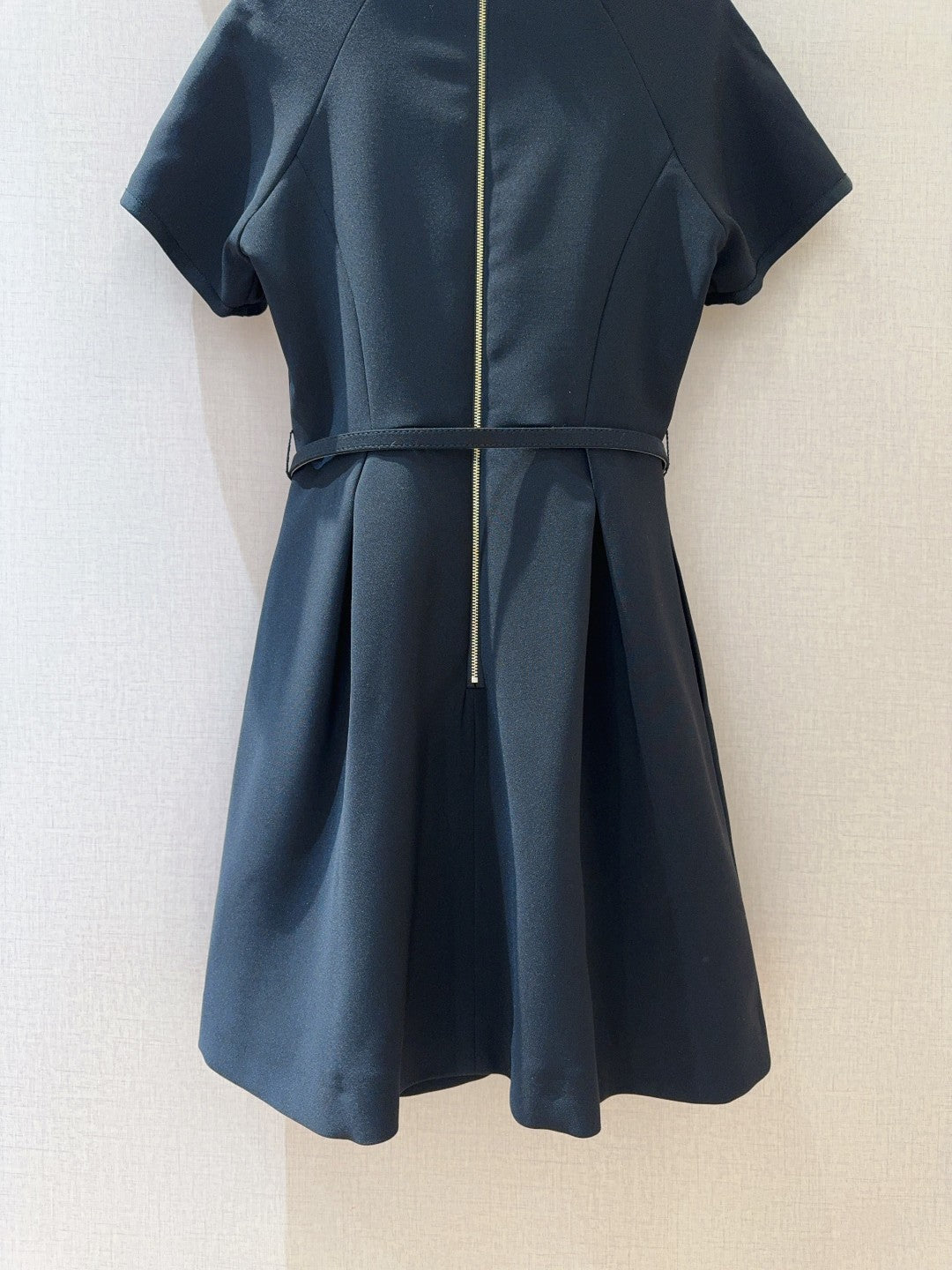 2025 new three-dimensional round neck raglan sleeve dress